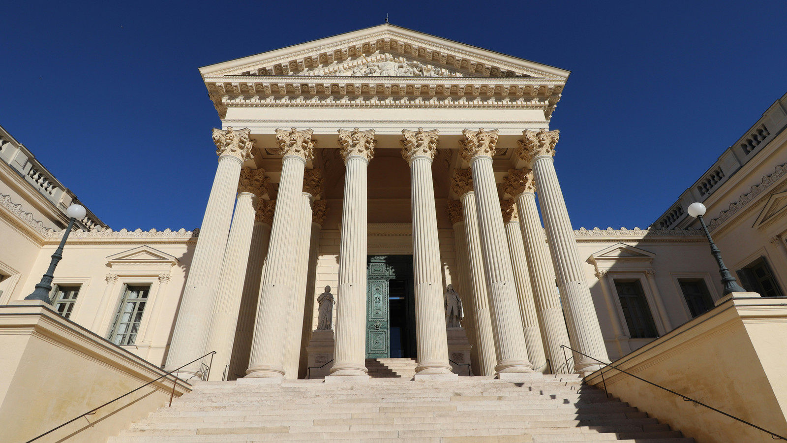 Breaking Up Is Hard To Fund: 5 Survival Strategies for Property-Rich, Cash-Poor Divorcees